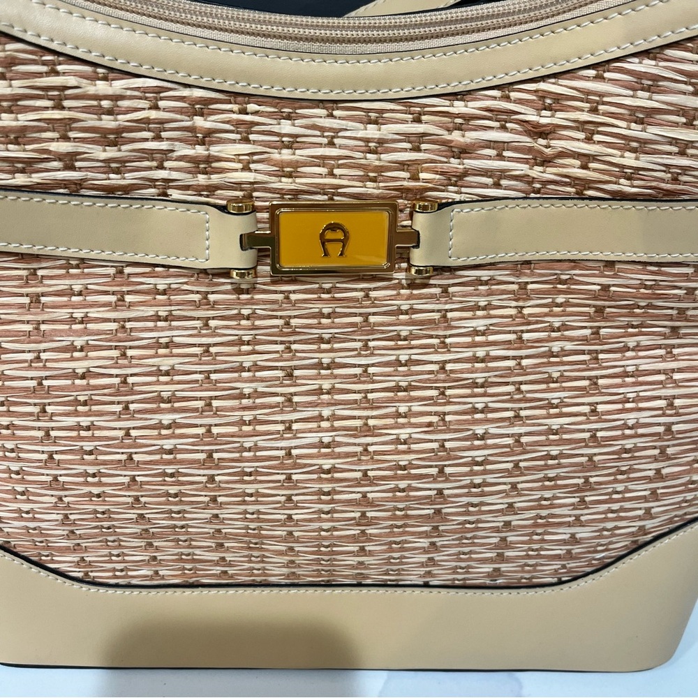 Vintage Etienne Aigner Woven Straw & Leather Shoulder Bag Paisley Interior EUC - Picture 14 of 14